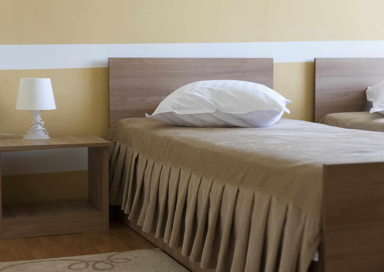 Hotel Pandora Sport Фокшаны Экстерьер фото