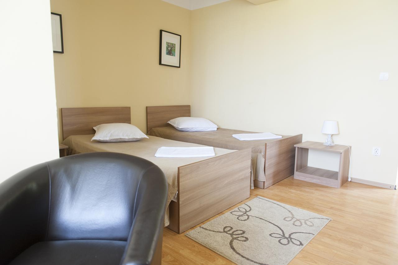 Hotel Pandora Sport Фокшаны Экстерьер фото